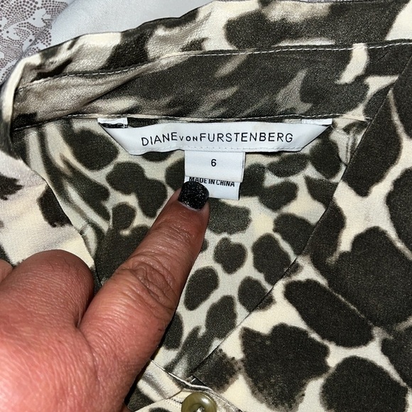 Diane von Furstenberg Silk Floral Animal Print Long Sleeve Shirtdress Collared 6 - Picture 6 of 10